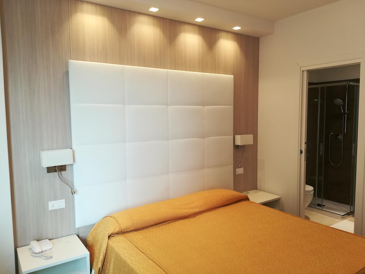 Hotel Majestic Lido di Jesolo Exterior photo